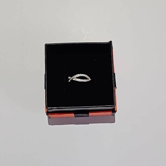 Avon Jewelry - Sterling Silver RJ Avon Diamond Fish Ring Size 6
